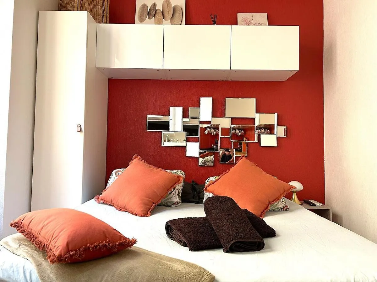Large Studio - Heart Of Paris Apartment
