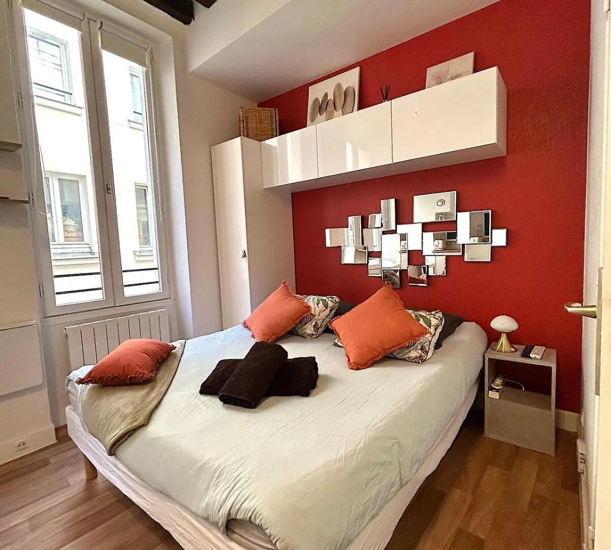 Apartment Large Studio - Heart Of Paris France